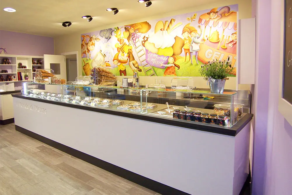 Vendita arredamento per gelateria Bergamo